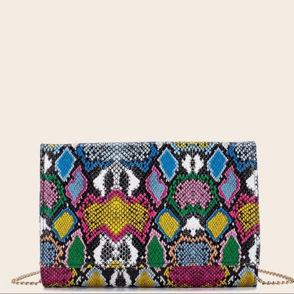 BRAND NEW SNAKESKIN FLAP CLUTCH BAG WITH CHAIN